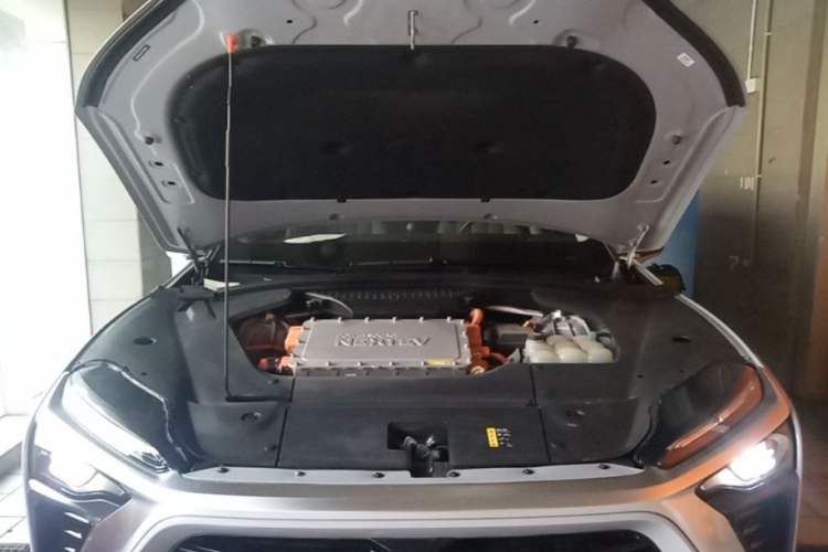 Used Nio ES8 2018 355 km Base Version 6-Seater Edition Engine Bay