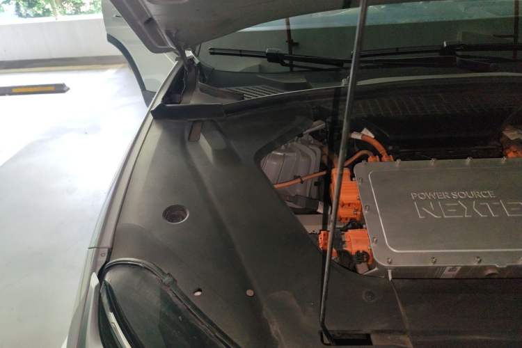 Used Nio ES8 2018 Founder Edition Engine Bay Right