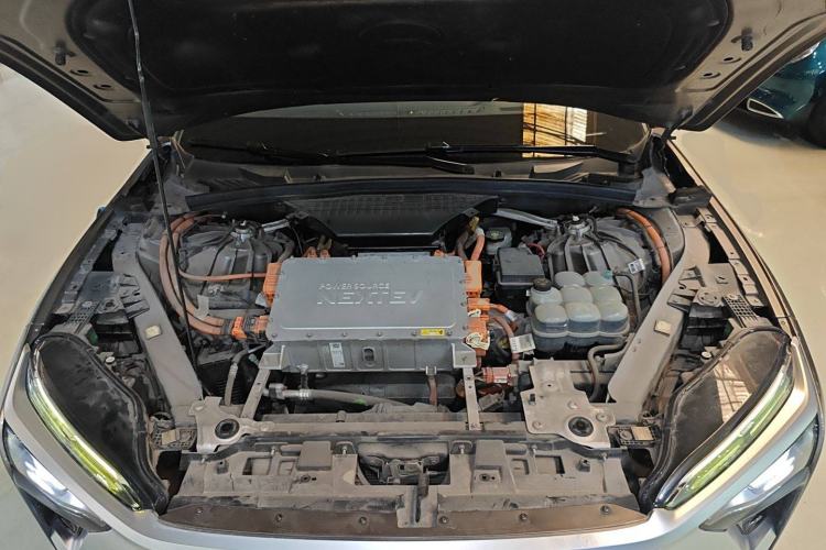 Used Nio ES8 2018 Founder Edition Engine Bay