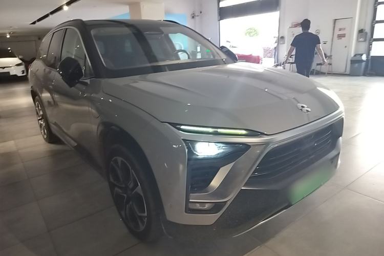Used Nio ES8 2018 355 km Base Version 7-Seater Edition Front Right 45 Deg