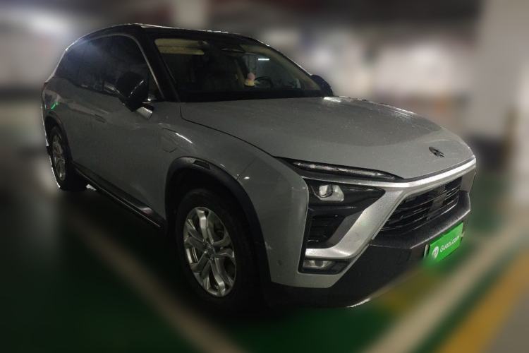 Used Nio ES8 2018 355 km Base Version 7-Seater Edition Front Right 45 Deg