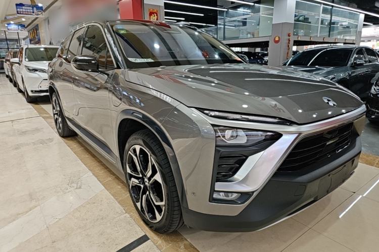 Used Nio ES8 2018 355 km Base Version 7-Seater Edition Front Right 45 Deg