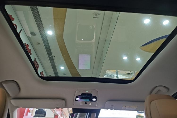Used Nio ES8 2018 355 km Base Version 7-Seater Edition Headliner