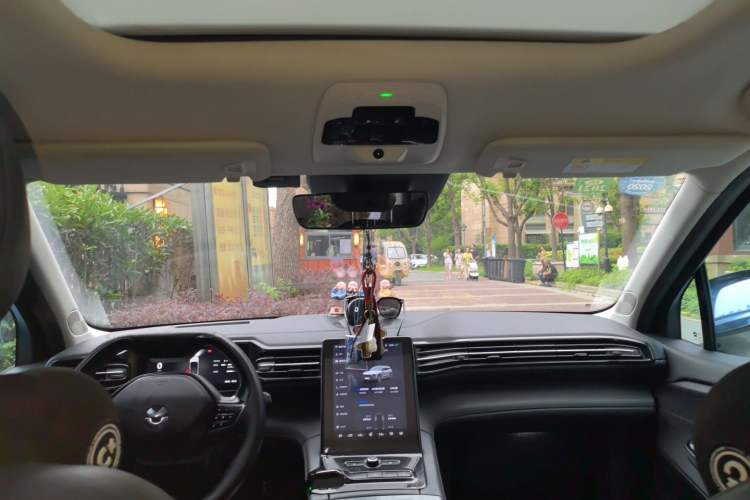 Used Nio ES8 2018 355 km Base Version 6-Seater Edition Headliner