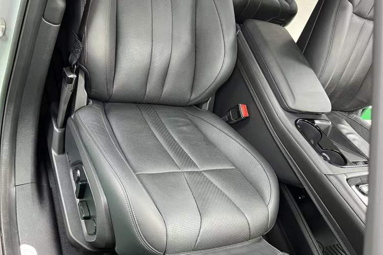Used Nio ES8 2018 Founder Edition Interior 10