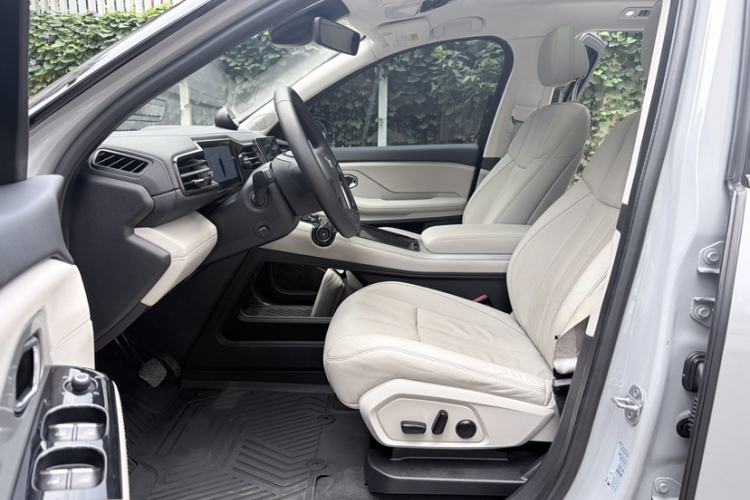 Used Nio ES8 2018 355 km Base Version 6-Seater Edition Interior 3