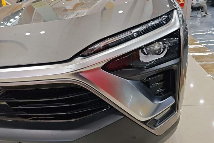 Used Nio ES8 2018 355 km Base Version 7-Seater Edition Left Front Headlight