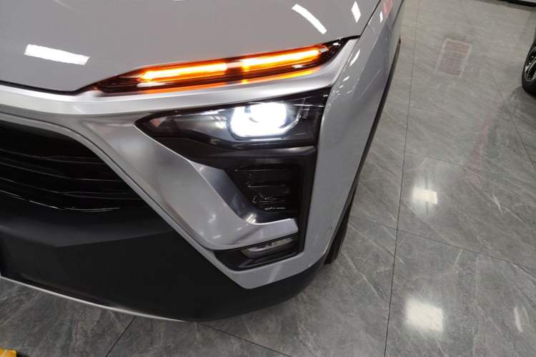 Used Nio ES8 2018 355 km Base Version 6-Seater Edition Left Front Headlight
