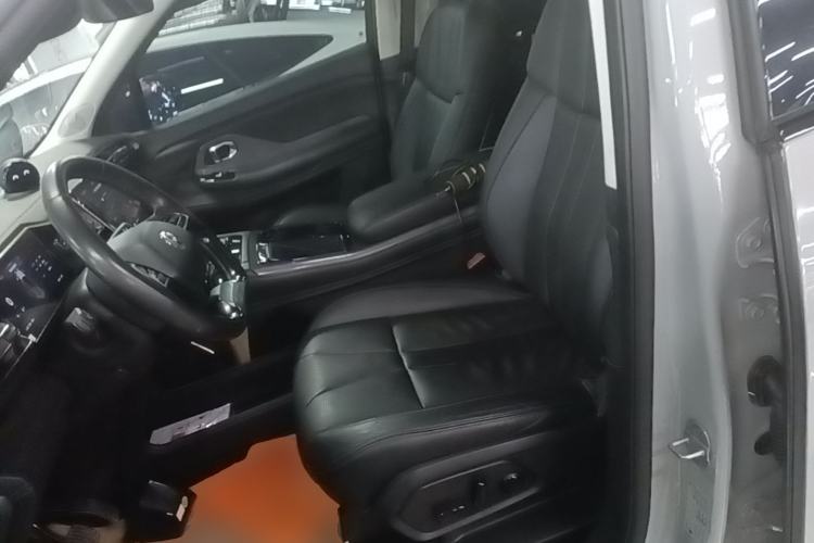 Used Nio ES8 2018 355 km Base Version 6-Seater Edition Left Front Seat