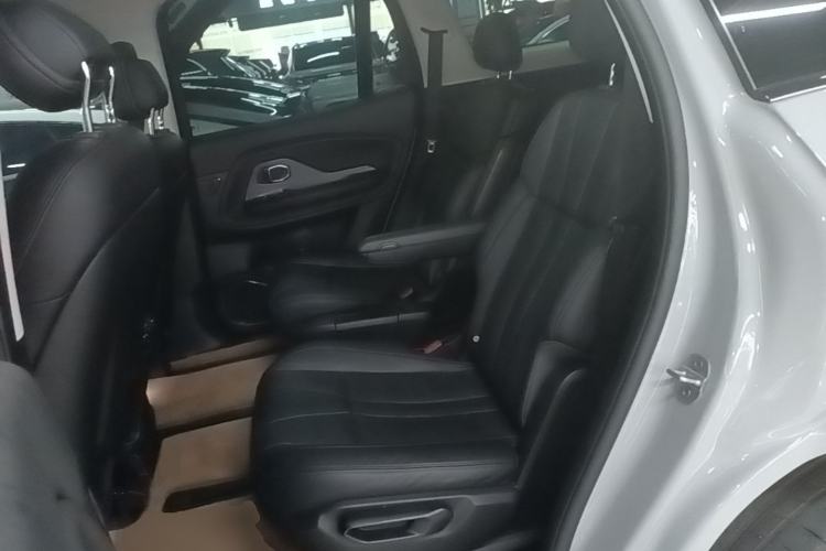 Used Nio ES8 2018 355 km Base Version 6-Seater Edition Left Rear Seat