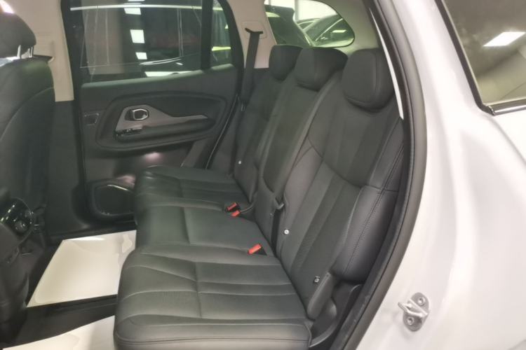 Used Nio ES8 2018 355 km Base Version 7-Seater Edition Left Rear Seat