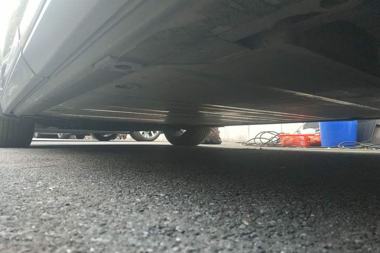 Used Nio ES8 2018 Founder Edition Left Side Sill