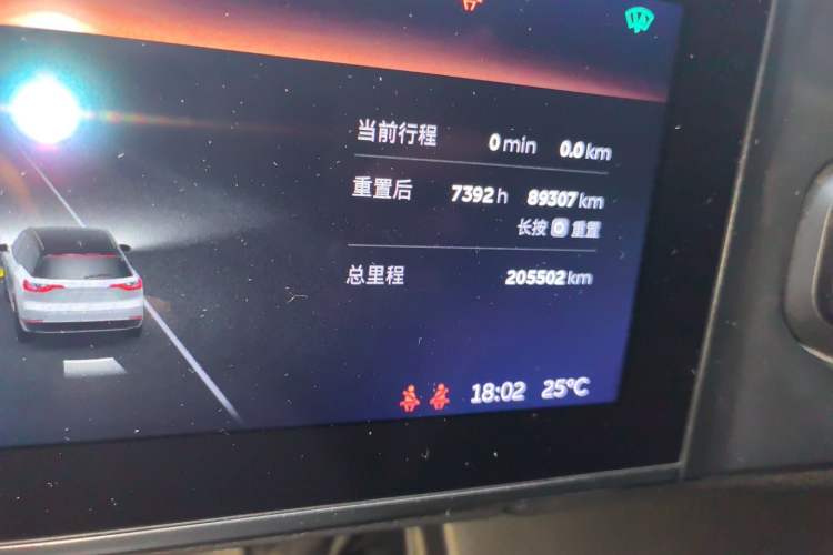 Used Nio ES8 2018 355 km Base Version 6-Seater Edition Odometer Close Up