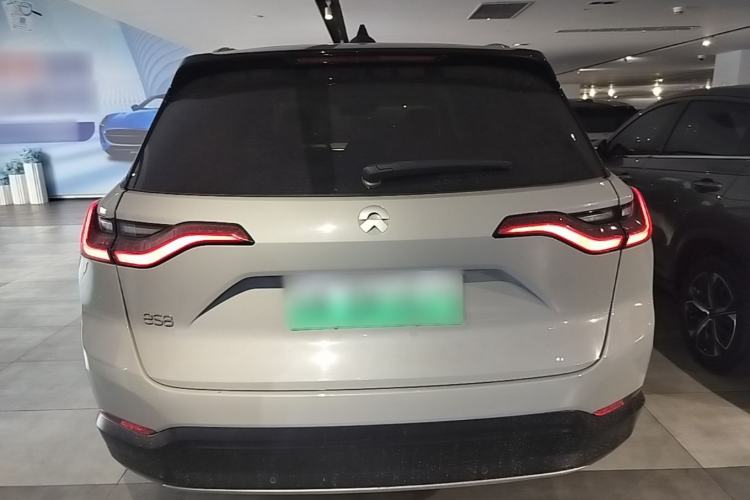 Used Nio ES8 2018 355 km Base Version 7-Seater Edition Rear