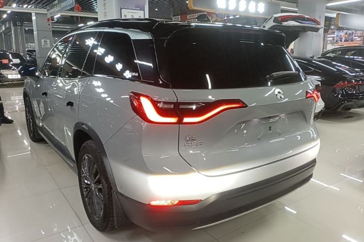 Used Nio ES8 2018 355 km Base Version 6-Seater Edition Rear Left 45 Deg