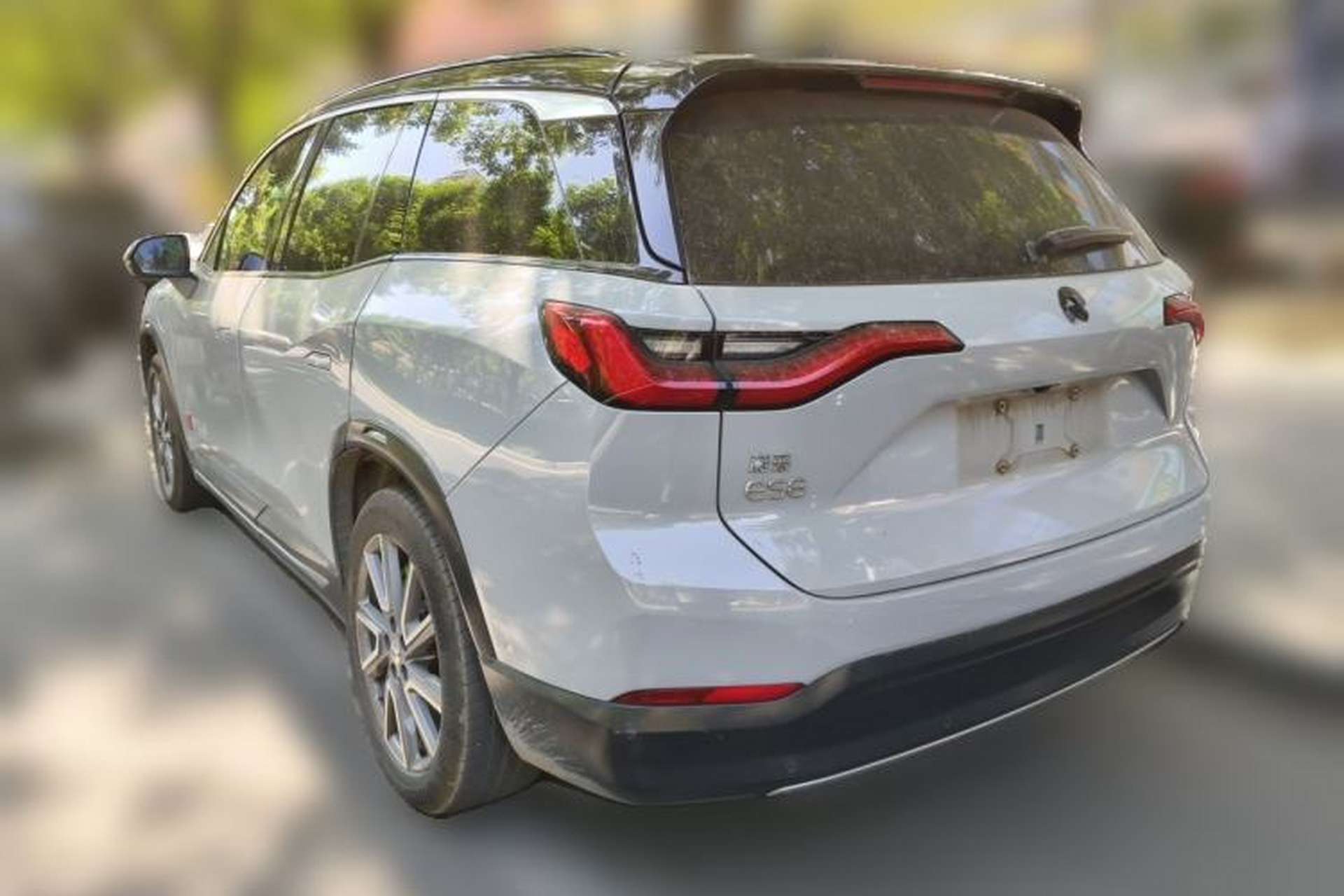 Used Nio ES8 2018 355 km Base Version 6-Seater Edition Rear Left 45 Deg