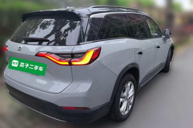 Used Nio ES8 2018 355 km Base Version 6-Seater Edition Rear Right 45 Deg