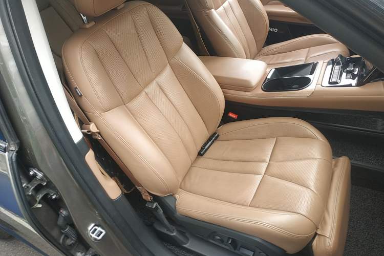Used Nio ES8 2018 Founder Edition Right Front Seat