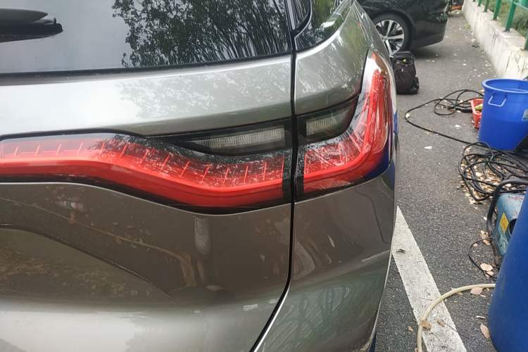 Used Nio ES8 2018 Founder Edition Right Rear Taillight