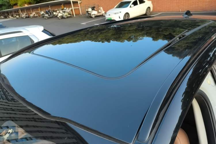 Used Nio ES8 2018 Founder Edition Roof