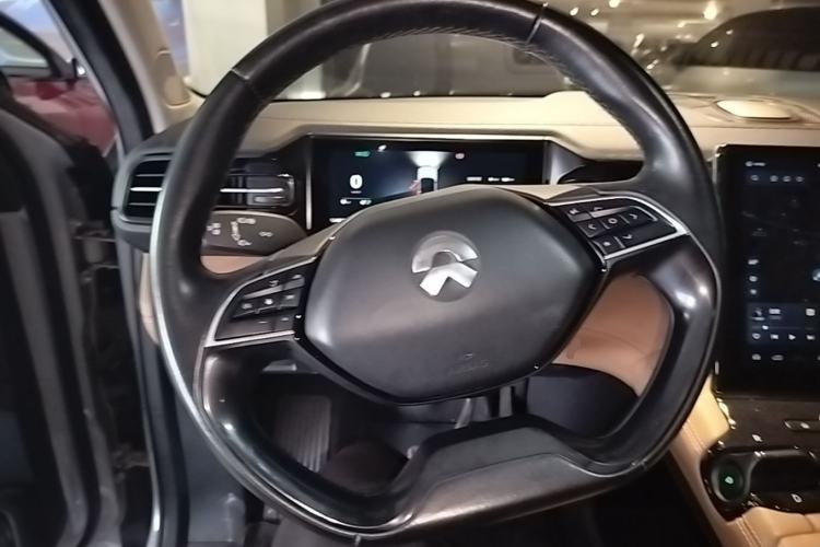 Used Nio ES8 2018 355 km Base Version 7-Seater Edition Steering Wheel
