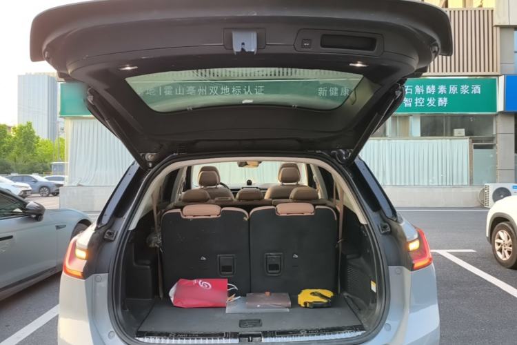 Used Nio ES8 2018 Founder Edition Trunk