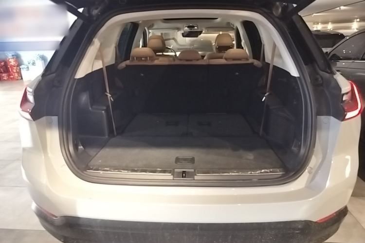 Used Nio ES8 2018 355 km Base Version 7-Seater Edition Trunk