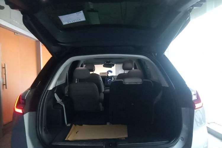 Used Nio ES8 2018 355 km Base Version 6-Seater Edition Trunk