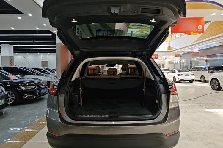 Used Nio ES8 2018 355 km Base Version 7-Seater Edition Trunk