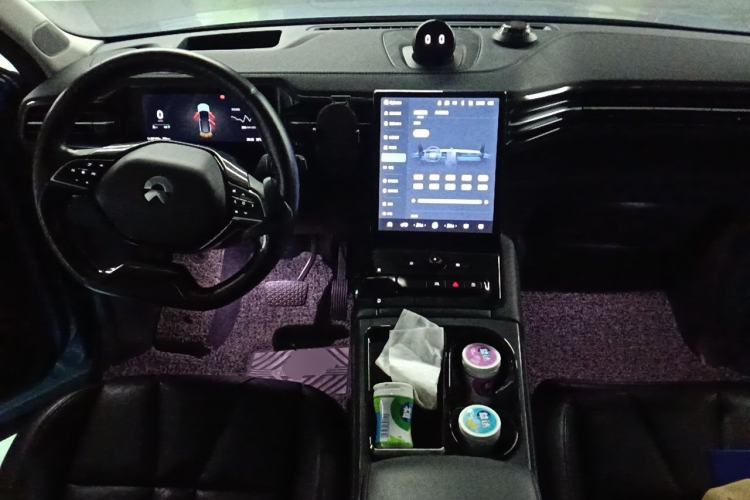 Used Nio ES8 2018 355 km Base Version 6-Seater Edition Center Console