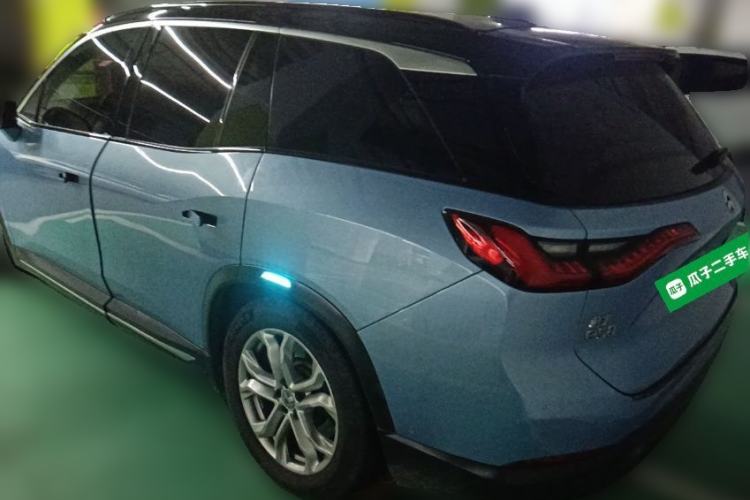 Used Nio ES8 2018 355 km Base Version 6-Seater Edition Rear Left 45 Deg