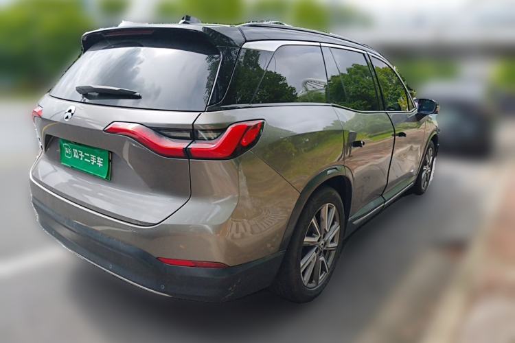 Used Nio ES8 2018 355 km Base Version 6-Seater Edition Rear Right 45 Deg