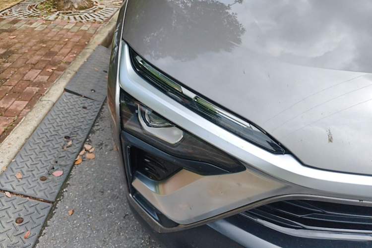 Used Nio ES8 2018 355 km Base Version 6-Seater Edition Right Front Headlight
