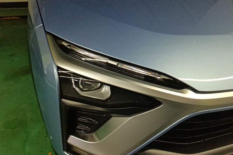 Used Nio ES8 2018 355 km Base Version 6-Seater Edition Right Front Headlight
