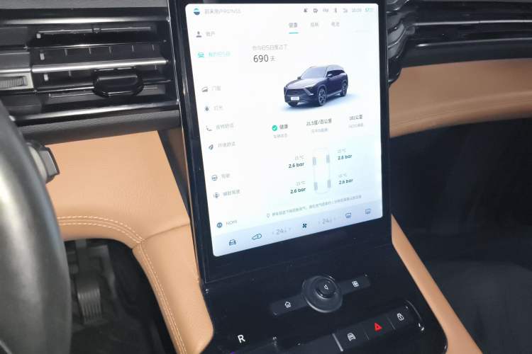Used Nio ES8 2018 355 km Base Version 6-Seater Edition Audio And AC Panel