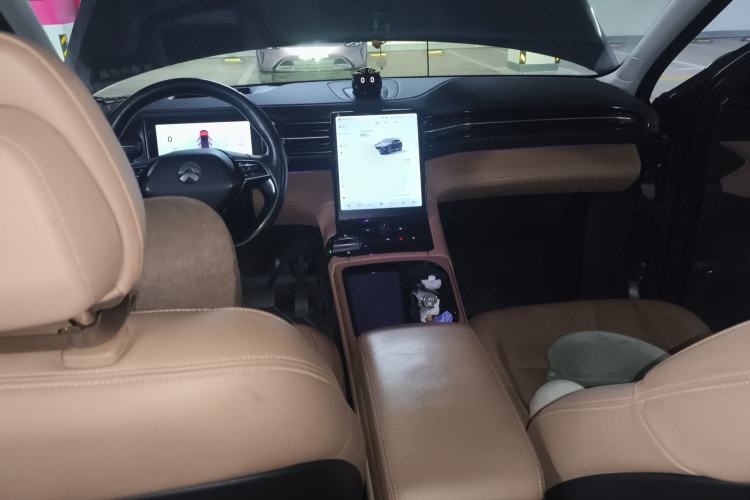 Used Nio ES8 2018 355 km Base Version 6-Seater Edition Center Console