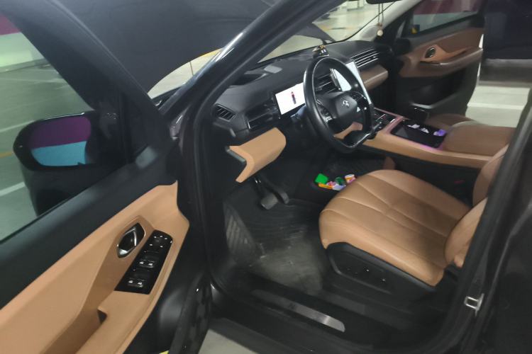 Used Nio ES8 2018 355 km Base Version 6-Seater Edition Driver Seat