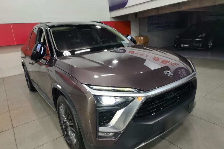 Used Nio ES8 2018 355 km Base Version 7-Seater Edition Front Right 45 Deg