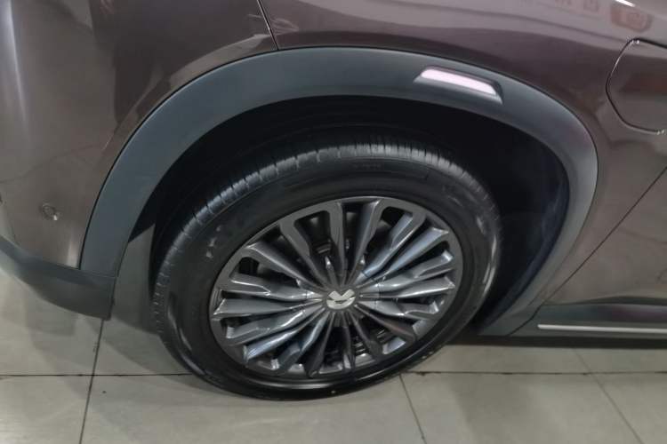 Used Nio ES8 2018 355 km Base Version 7-Seater Edition Left Front Wheel Hub