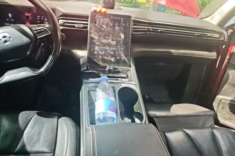 Used Nio ES8 2018 355 km Base Version 7-Seater Edition Audio And AC Panel