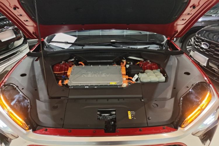 Used Nio ES8 2018 355 km Base Version 6-Seater Edition Engine Bay
