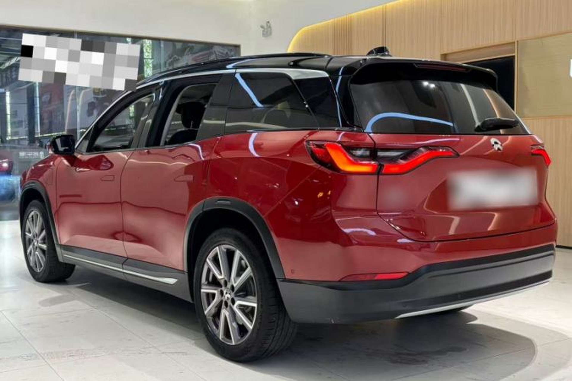Used Nio ES8 2018 355 km Base Version 7-Seater Edition Exterior 3