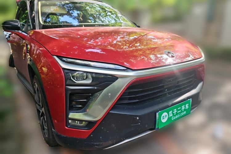 Used Nio ES8 2018 355 km Base Version 7-Seater Edition Front Right 45 Deg