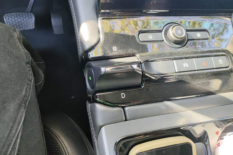 Used Nio ES8 2018 Founder Edition Gear Lever