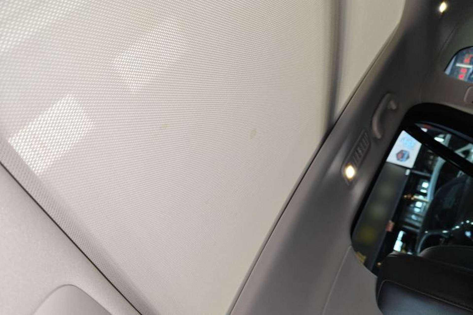Used Nio ES8 2018 355 km Base Version 7-Seater Edition Headliner