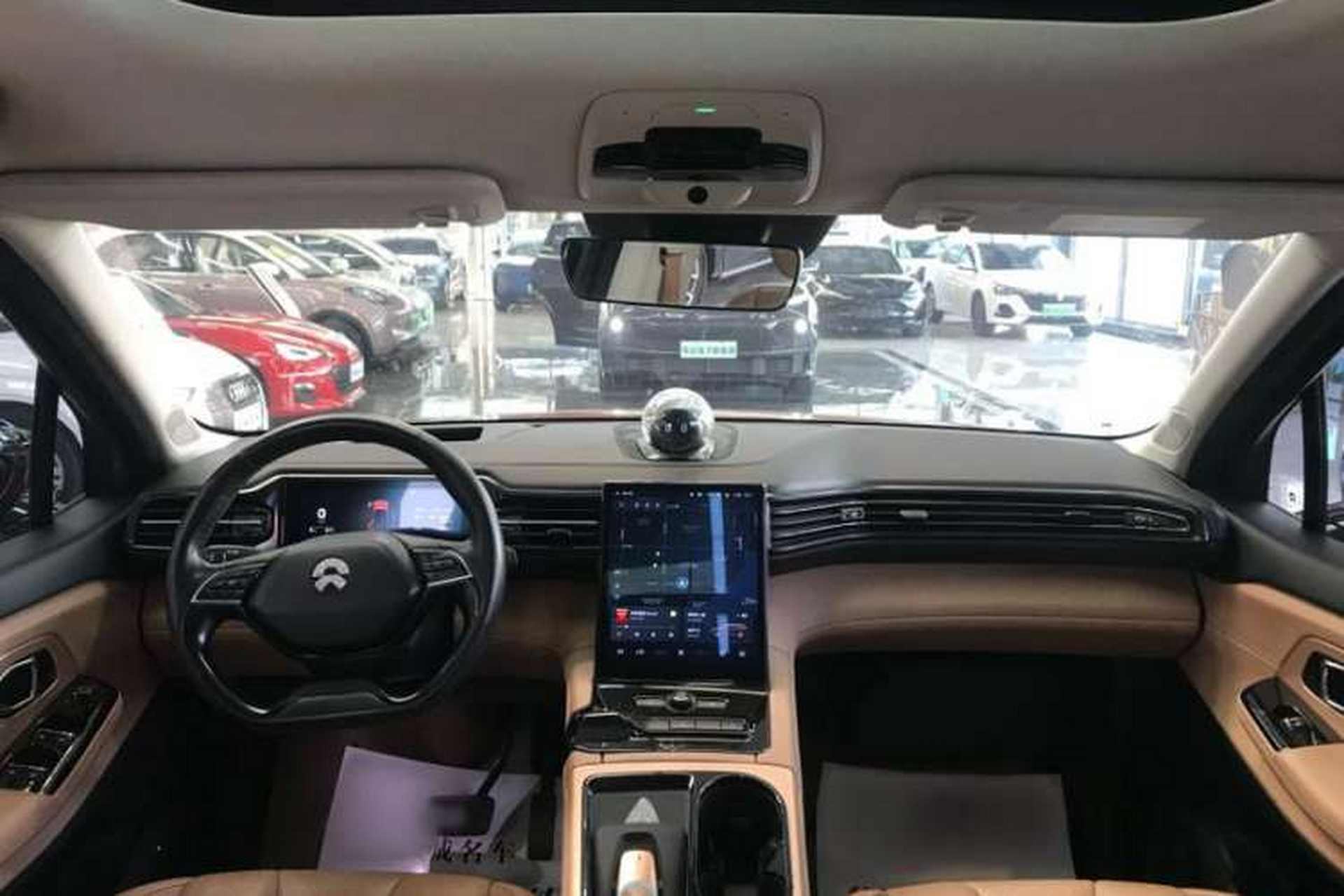 Used Nio ES8 2018 355 km Base Version 6-Seater Edition Interior 2