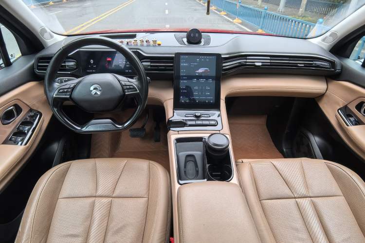 Used Nio ES8 2018 355 km Base Version 6-Seater Edition Interior 4