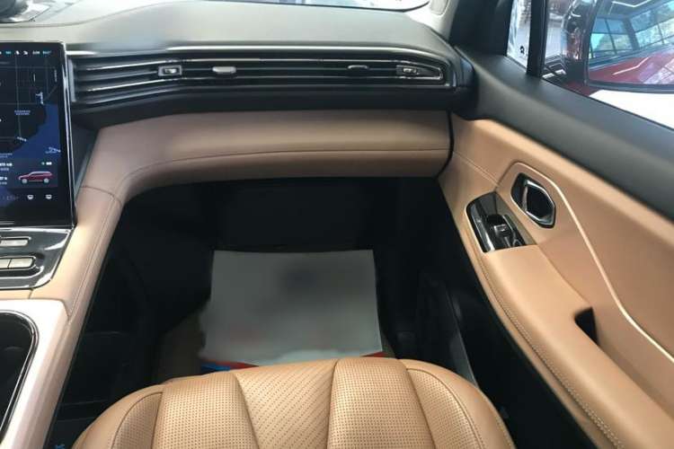 Used Nio ES8 2018 355 km Base Version 6-Seater Edition Interior 9