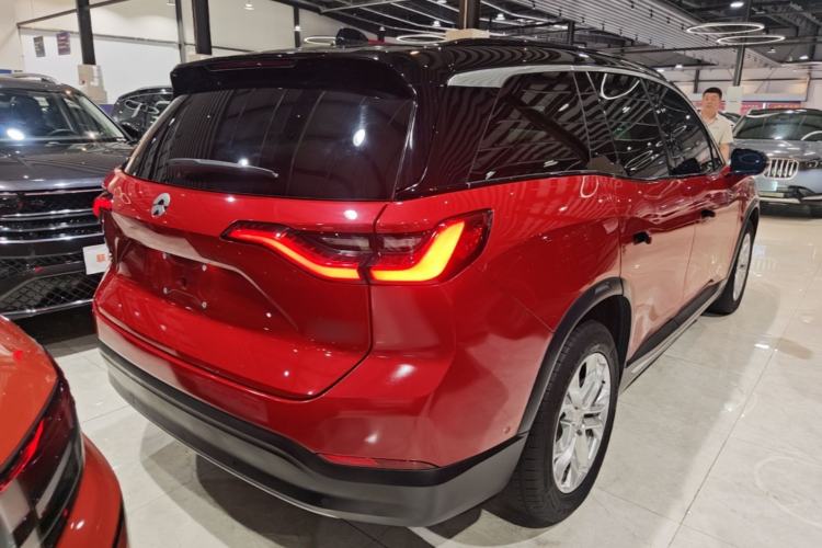 Used Nio ES8 2018 355 km Base Version 6-Seater Edition Rear Right 45 Deg
