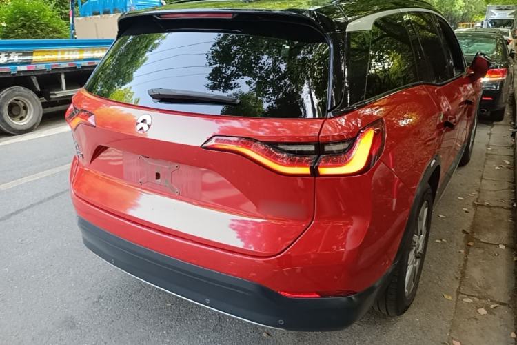 Used Nio ES8 2018 355 km Base Version 6-Seater Edition Rear Right 45 Deg
